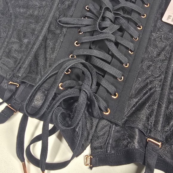 Savage X Fenty Embroidered Lace Corset Women's 3X Black Caviar Lingerie Garters - Picture 7 of 12